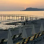 Otel Gold Twins Family 3*