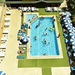 Gold Twins Family Hotel