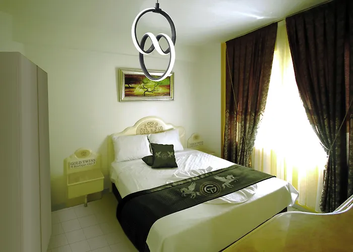 Gold Twins Family Hotel