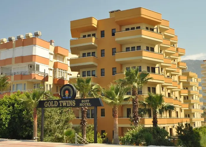 Gold Twins Family Otel 3*