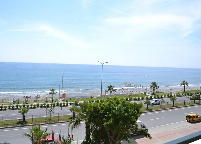 Hotel Gold Twins Family 3*