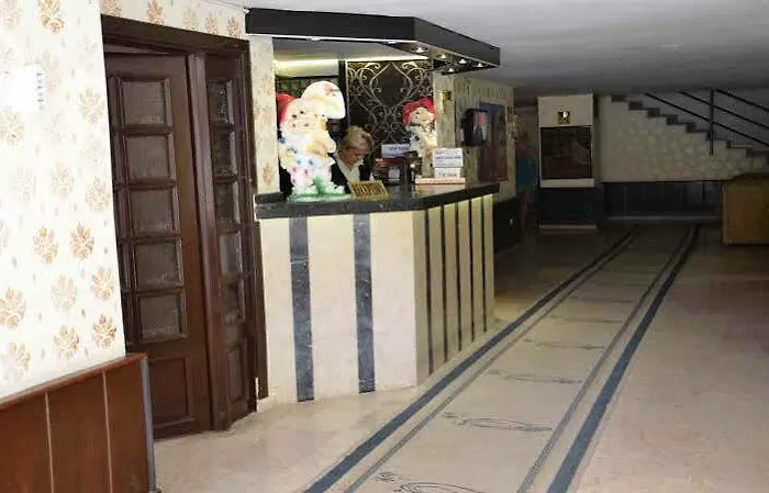 Gold Twins Family Otel Alanya