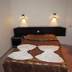 Gold Twins Family Hotell