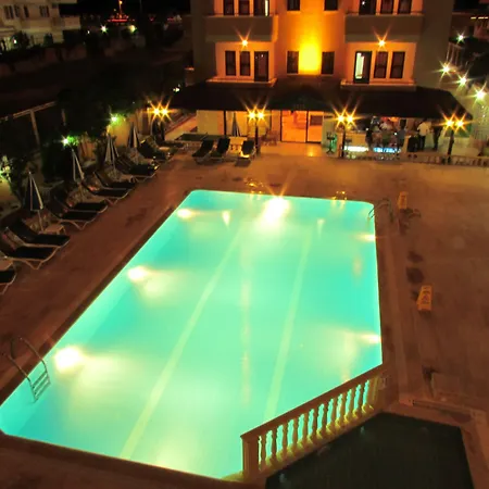 Gold Twins Family 3* Alanya