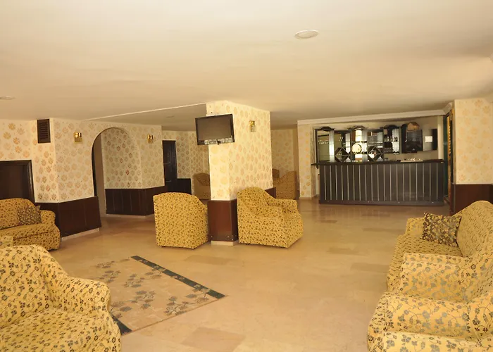 Hotel Gold Twins Family 3*