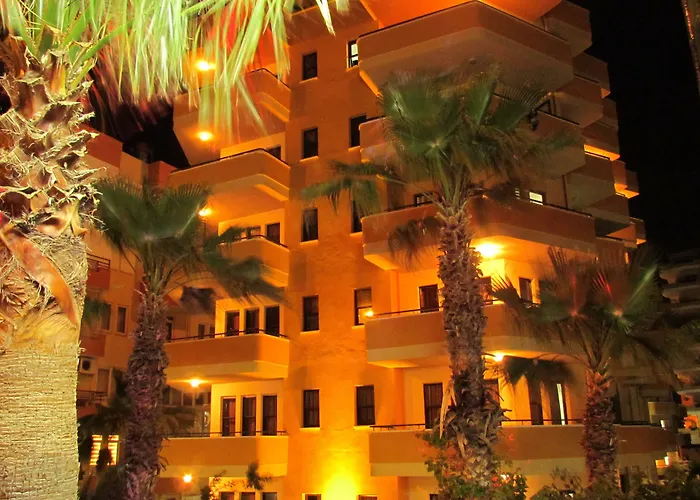 Gold Twins Family 3*