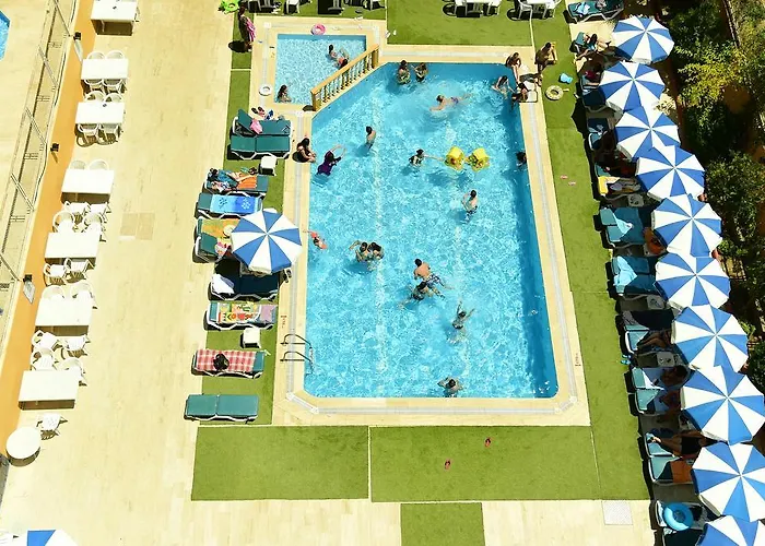 Gold Twins Family Hotel 3*