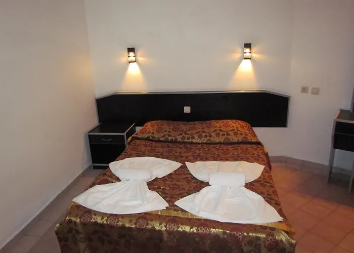 Gold Twins Family Hotel