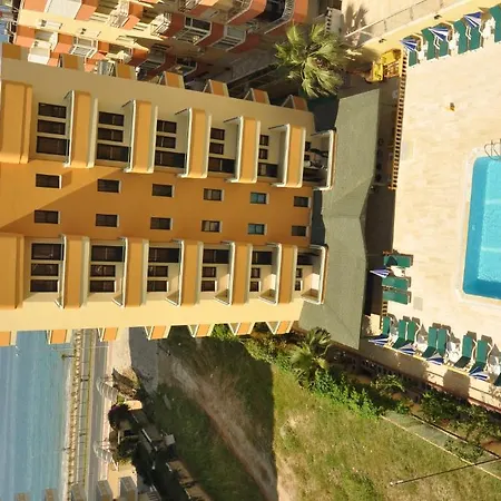Otel Gold Twins Family 3*