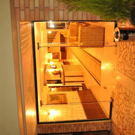 Gold Twins Family Otel